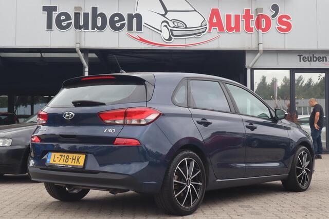 Hyundai I 30 1.4 i-Drive | Cruise control | Airconditioning | Bluetooth | Lichtmetaal | Lane assist