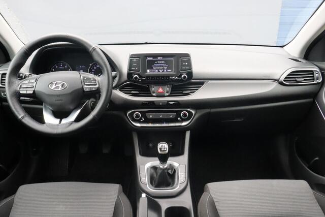 Hyundai I 30 1.4 i-Drive | Cruise control | Airconditioning | Bluetooth | Lichtmetaal | Lane assist