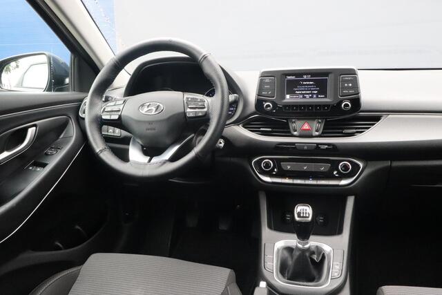 Hyundai I 30 1.4 i-Drive | Cruise control | Airconditioning | Bluetooth | Lichtmetaal | Lane assist
