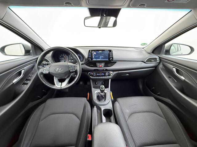 Hyundai I 30 5Drs 120PK Trekhaak Camera Ecc Android Auto Apple Carplay Navi Pdc Comfort Cruise Control Led Bluetooth DAB Lane Assist Issofix Origineel Nederlandse Auto