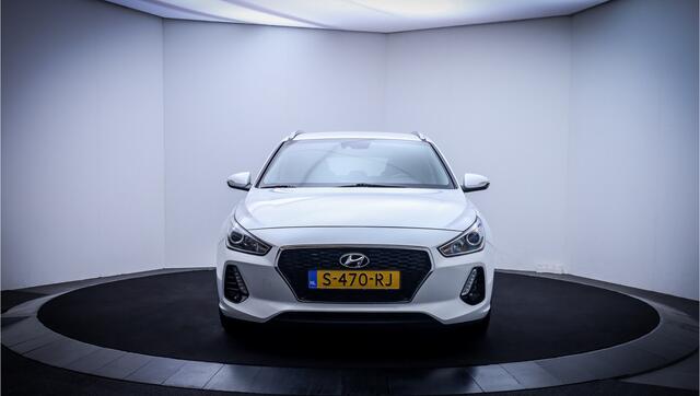 Hyundai I 30 Wagon 1.4 T-GDI Aut. PREMIUM CAMERA | CARPLAY | STUUR+STOELVERW | TREKHAAK | NAVI | DAB | PDC | LMV