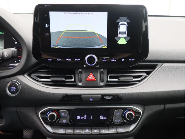 Hyundai I 30 Wagon 1.5 T-GDi MHEV Premium/ lage km/ trekhaak afneembaar! – foto 3
