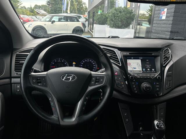 Hyundai I 40 Wagon 1.6 Essence, Airco, Camera, CarPlay, Cruise, Trekhaak, Navi, PDC, NAP – foto 4