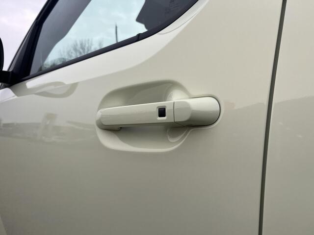 Hyundai INSTER Pulse 49 kWh | Nu in de showroom in Helmond! | 370km WLTP |