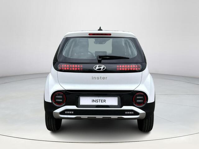 Hyundai INSTER E-Motion 49 kWh | Achteruitrijcamera | Adaptieve Cruise Control | Climate Control | Elektrisch verstelbare spiegels |