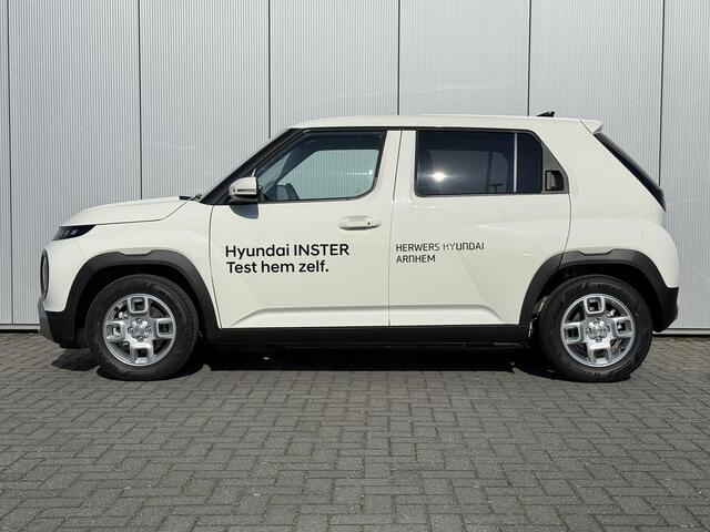 Hyundai INSTER Pulse 49 kWh / Navigatie / Climate Control / Adaptive Cruise Control / Achteruitrijcamera / 15 Inch Lichtmetalen Velgen / DEMO ACTIE! /