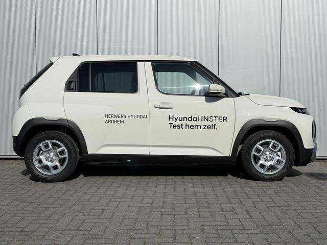 Hyundai INSTER Pulse 49 kWh / Navigatie / Climate Control / Adaptive Cruise Control / Achteruitrijcamera / 15 Inch Lichtmetalen Velgen / DEMO ACTIE! /