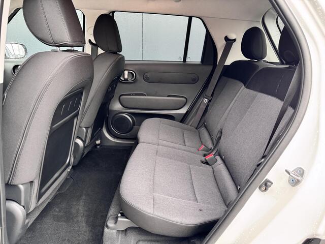 Hyundai INSTER Pulse 49 kWh / Airco / Navigatie / Lichtmetalen Velgen 17 '' / Cruise Controle / Apple Carplay/Android Auto /