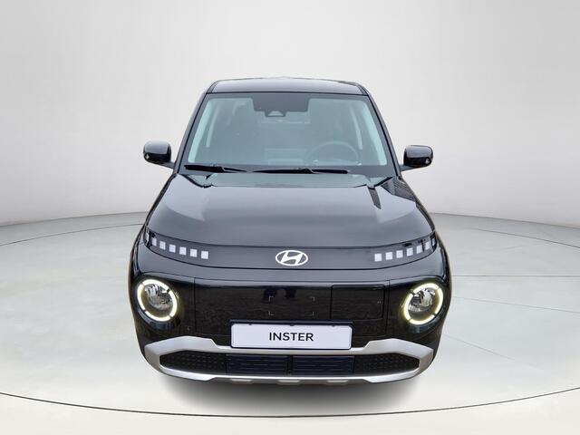Hyundai INSTER Pulse 49 kWh | 3.000,- korting | Rijklaarprijs! | 17-inch wielen (niet op de foto's) | Adaptief Cruise Control