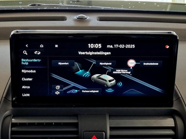 Hyundai INSTER Evolve 49 kWh + Winter & Tech Pack / ¤2000,- Voordeel Op Nieuwprijs / Rijklaarprijs / Direct Leverbaar / Navigatie / LMV / 3-Fase Laden / Warmtepomp /