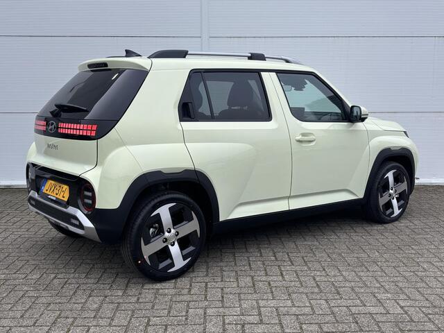 Hyundai INSTER Evolve 49 kWh + Winter & Tech Pack / ¤ 3.000,- Voordeel Op Nieuwprijs / Rijklaarprijs / Direct Leverbaar / Navigatie / LMV / 3-Fase Laden / Warmtepomp /