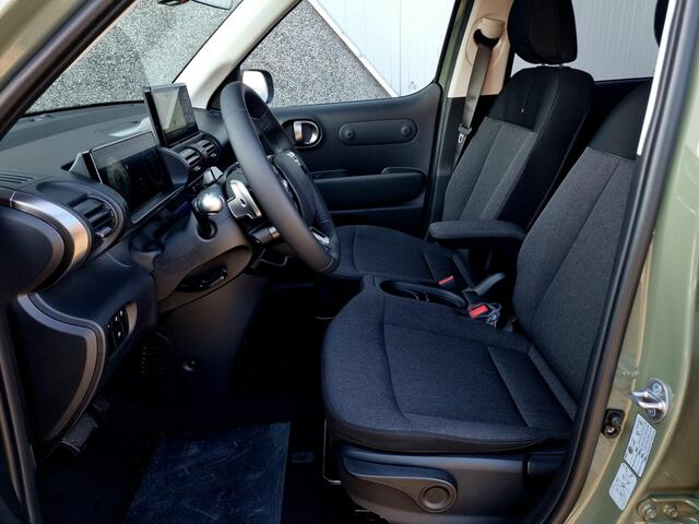 Hyundai INSTER Evolve Sky 49 kWh / Uit Voorraad Leverbaar / ¤3500,- Voordeel / Winter Pack / Schuifkanteldak / Navigatie /