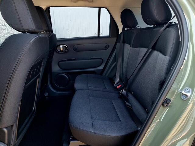 Hyundai INSTER Evolve Sky 49 kWh / Uit Voorraad Leverbaar / ¤3500,- Voordeel / Winter Pack / Schuifkanteldak / Navigatie /