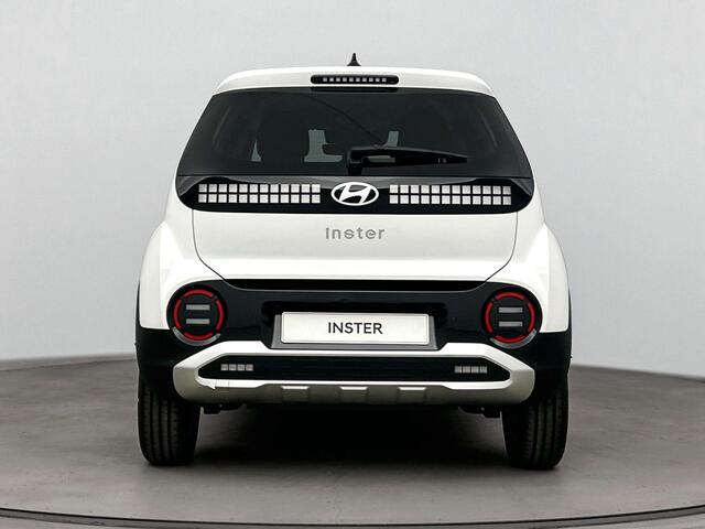Hyundai INSTER Pulse 49 kWh | SNEL LEVERBAAR | WINTER PACK | WARMTEPOMP | VERSCHUIFBARE ACHTERBANK | PARKEERSENSOREN RONDOM | NAVI | APPLE CARPLAY/ANDROID AUTO |