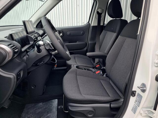 Hyundai INSTER Evolve 49 kWh / winter & Tech pack / ¤3000,- inruilvoordeel / Navigatie / Apple & Android carplay / Adaptieve cruise control / 360c camera /