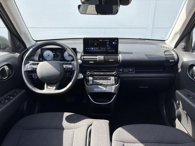Hyundai INSTER Evolve Sky Plus 49 kWh / Soh 98,9 % / Schuif-/kanteldak / Voorstoelen verwarmd /