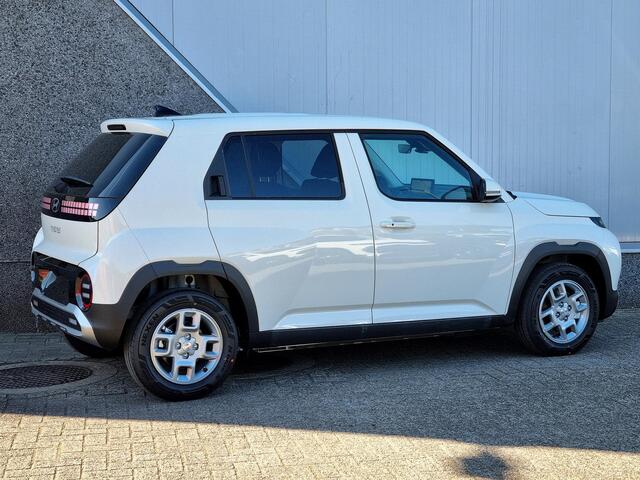 Hyundai INSTER Pulse + WTR 49 kWh / ¤3000,- Voordeel / Snel Leverbaar / Rijklaarprijs / Winter Pack / Keyless / Adaptive Cruise /