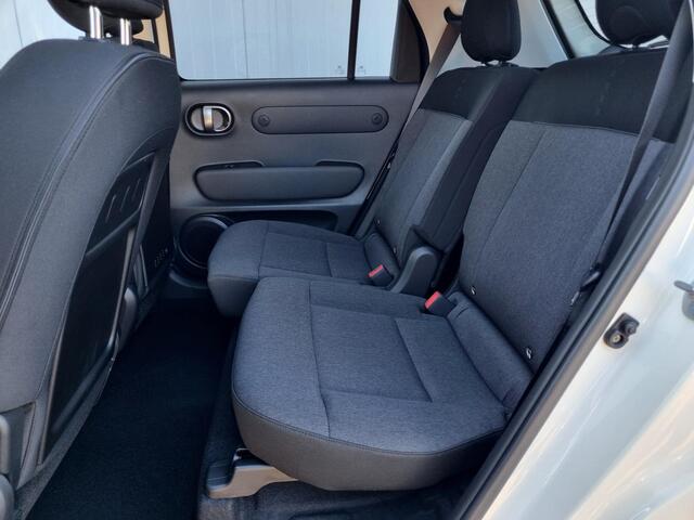 Hyundai INSTER Pulse + WTR 49 kWh / ¤3000,- Voordeel / Snel Leverbaar / Rijklaarprijs / Winter Pack / Keyless / Adaptive Cruise /