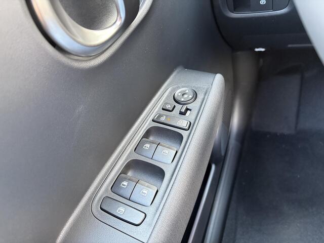 Hyundai INSTER Pulse Advanced 42 kWh / ¤2000,- Voordeel / Snel Leverbaar / Stoel+Stuur Verwarming / Keyless / Navigatie /