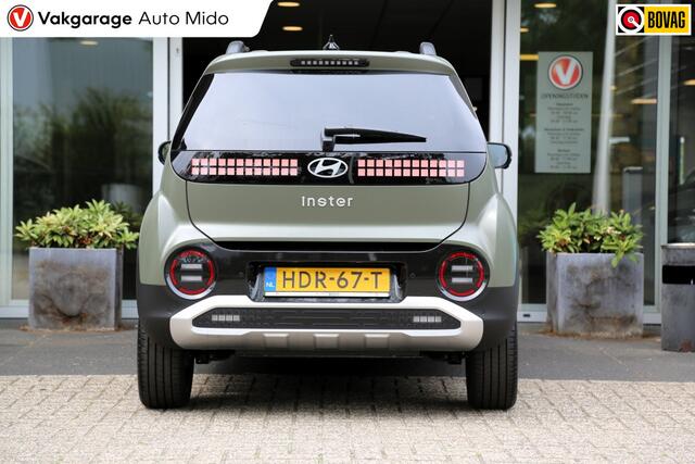 Hyundai INSTER Evolve Sky Plus 49 kWh | 1e eigenaar | Schuifdak