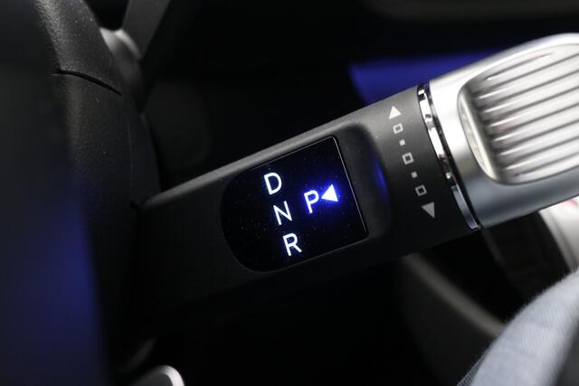 Hyundai INSTER Evolve 49 kWh / 1ste Eigenaar / Navigatie / Adaptieve Cruise Control / NL Auto / Fabrieksgarantie / Keyless Entry / 17" LMV / Dakrails / Historie aanwezig /