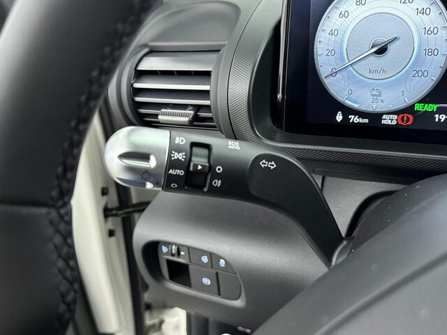 Hyundai INSTER Pulse Advanced 42 kWh | SNEL LEVERBAAR | €2000 INRUILPREMIE | 327KM ACTIERADIUS | PANORAMISCH SCHUIF-/KANTELDAK | STOELVERWARMING | STUURVERWARMING | DAKRAILING |