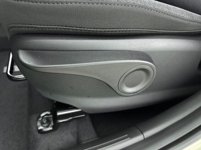 Hyundai INSTER Evolve 49 kWh | Apple Carplay/Android Auto | Lichtmetalen velgen 17" | Navigatiesysteem | Nieuw snel leverbaar