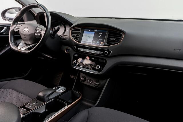 Hyundai IONIQ Comfort EV Navigatie/ Carplay/ Camera/ Adapt. cruise/ Dab/ Climate control