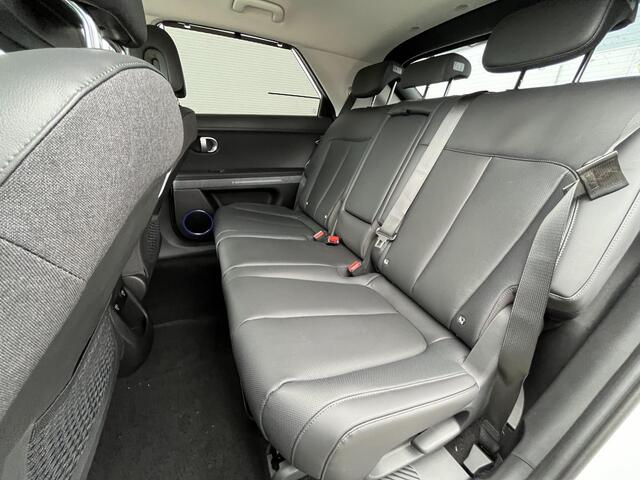 Hyundai IONIQ 5 Connect+ 58 kWh / Cruise Control Adaptief / Airco Automatisch / Navigatie / Volledig Dealer Onderhouden / Bluetooth /