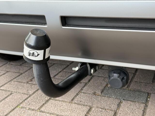 Hyundai IONIQ 5 Connect+ 77.4 kWh / Trekhaak / 1600KG Trekgewicht / Elektrische Stoelen / Stoel+Stuur Verwarming / Elektrische Achterklep / Keyless /