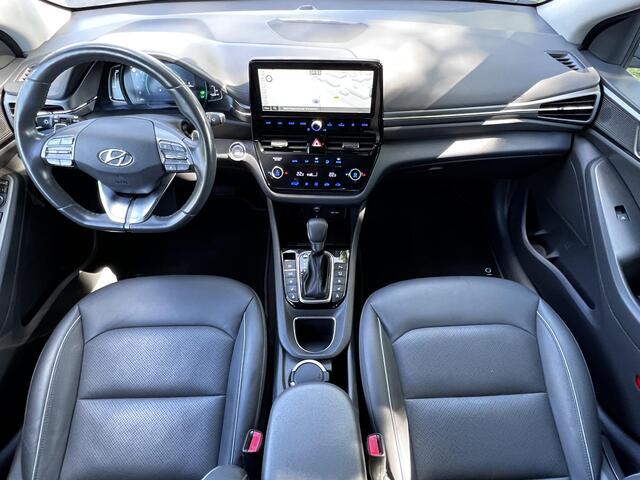 Hyundai IONIQ 1.6 GDi PHEV Premium Design automaat /Dealer onderhouden / Accu SoH 100% / Leder / Stuur-, stoel- en achterbankverwarming / Stoelventilatie / Navigatie / Apple Carplay Android /