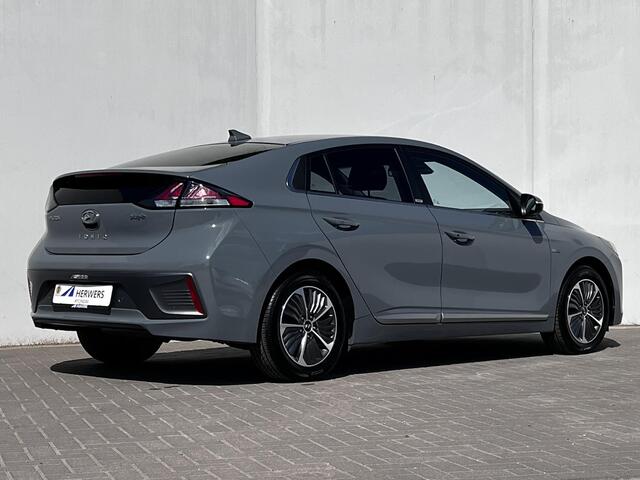 Hyundai IONIQ 1.6 GDi PHEV Premium Design automaat /Dealer onderhouden / Accu SoH 100% / Leder / Stuur-, stoel- en achterbankverwarming / Stoelventilatie / Navigatie / Apple Carplay Android /