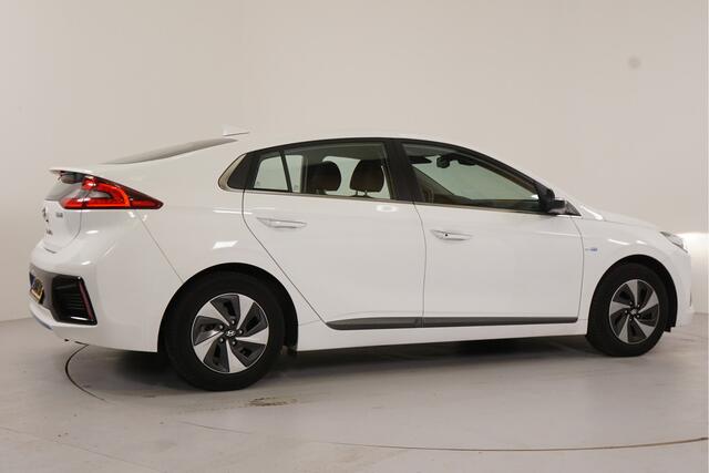 Hyundai IONIQ 1.6 GDi First Edition | Cruise adaptief | Lane departure |