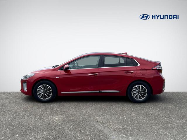 Hyundai IONIQ Comfort EV 38 kWh | Navigatie | Camera | Adapt. Cruise Control | Apple Carplay/Android Auto | Keyless Entry | Rijklaarprijs!
