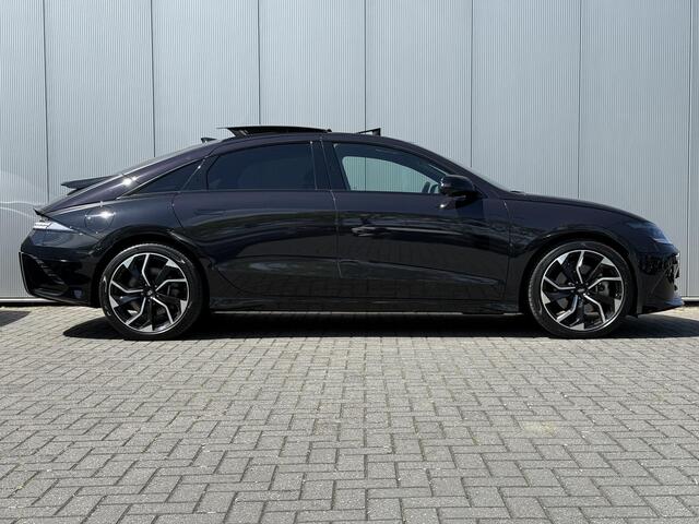 Hyundai IONIQ 6 First Edition AWD 77.4 kWh / 519 KM WLTP / Stoel- & Stuurverwarming / LED Pixel Verlichting / Schuif- & Kanteldak / 20 Inch / NL Auto /