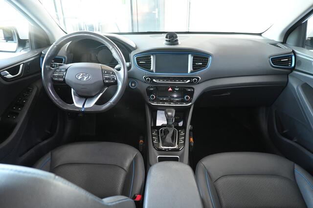Hyundai IONIQ 1.6 GDi Hybride First Edition Automaat Clima Navigatie Schuifdak Rijklaarprijs Inruil Mogelijk!