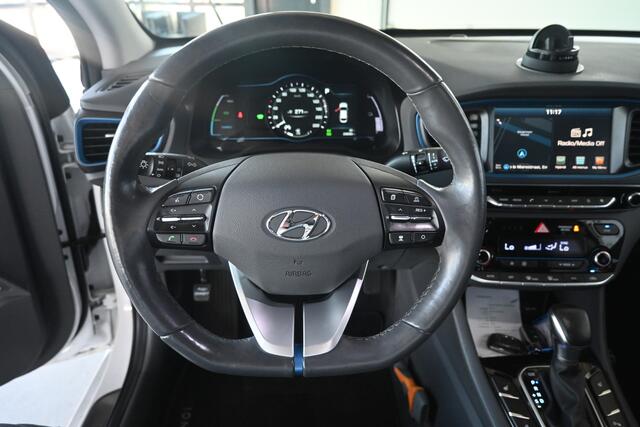 Hyundai IONIQ 1.6 GDi Hybride First Edition Automaat Clima Navigatie Schuifdak Rijklaarprijs Inruil Mogelijk!