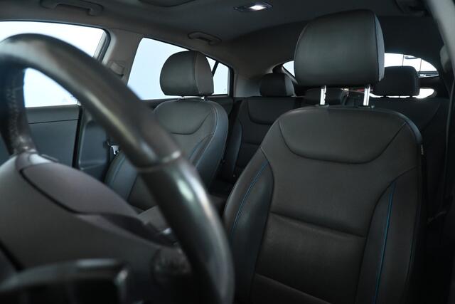 Hyundai IONIQ 1.6 GDi Hybride First Edition Automaat Clima Navigatie Schuifdak Rijklaarprijs Inruil Mogelijk!
