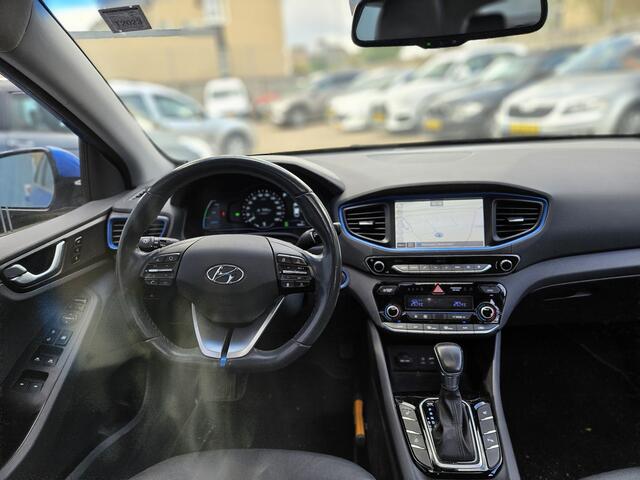 Hyundai IONIQ 1.6 GDi AUTOMAAT NAVI TEL LM CAMERA SK DAK