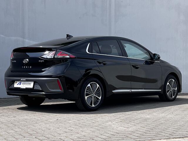 Hyundai IONIQ 1.6 GDi PHEV Comfort Smart Automaat / Dealer onderhouden / Weinig km / Accu SoH 100% / EAER 52km / Bluelink navigatie / Apple Carplay Android /