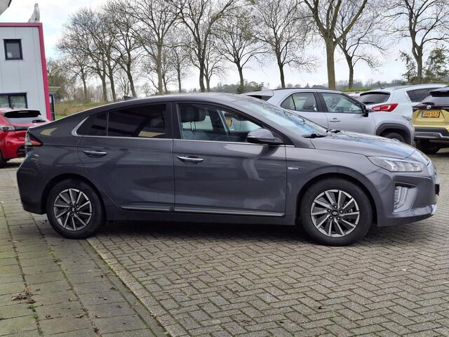 Hyundai IONIQ Premium EV 38 kWh | Pano | Leer | Stoelverwarming/koeling | Stuurverwarming | Navi | Clima | Cruise