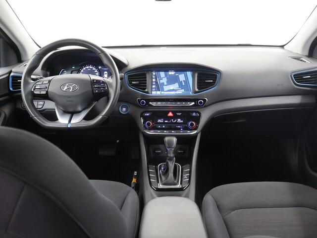 Hyundai IONIQ 1.6 GDi Comfort | Apple Carplay/Android Auto | Cruise Control Adaptief | Parkeercamera | Climate Control | Keyless Go | DAB |