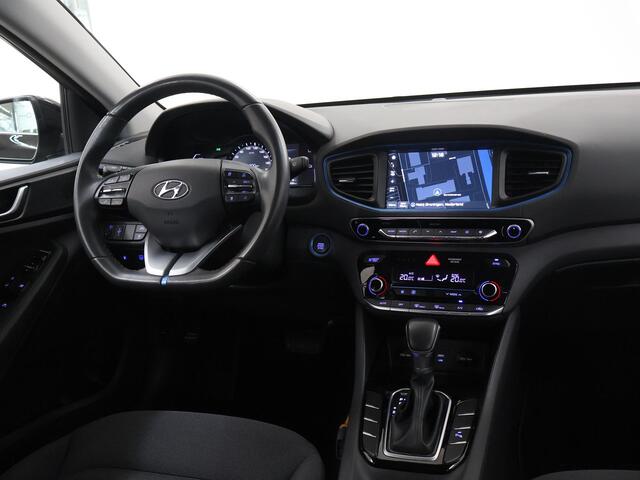 Hyundai IONIQ 1.6 GDi Comfort | Apple Carplay/Android Auto | Cruise Control Adaptief | Parkeercamera | Climate Control | Keyless Go | DAB |