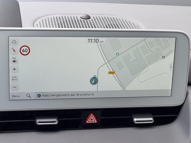 Hyundai IONIQ 5 Lounge 77.4 kWh Automaat / 1600KG Trekgewicht / Lederen Bekleding / HUD / Cruise Control Adaptief / Elektr. Achterklep / Dodehoekdetectie / Stoelverwarming / Stuurverwarming