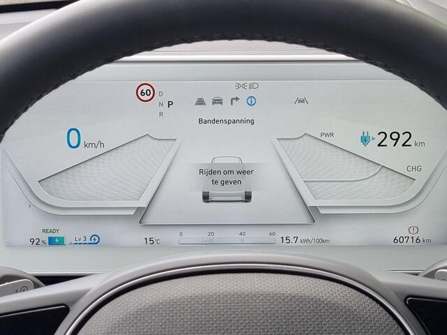 Hyundai IONIQ 5 Lounge 77.4 kWh Automaat / 1600KG Trekgewicht / Lederen Bekleding / HUD / Cruise Control Adaptief / Elektr. Achterklep / Dodehoekdetectie / Stoelverwarming / Stuurverwarming