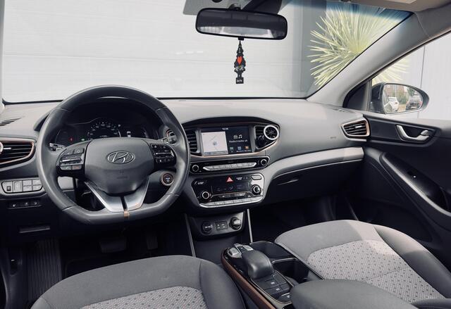 Hyundai IONIQ Premium EV