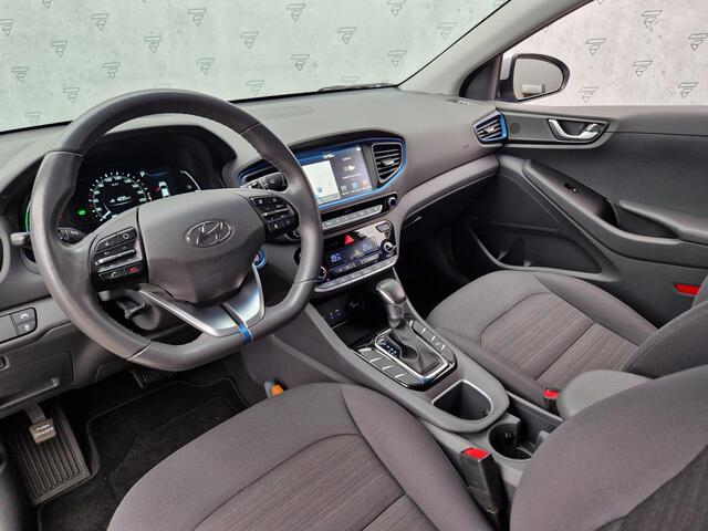 Hyundai IONIQ 1.6 GDi Automaat | Camera | Navi | Clima | Infinity Audio | Apple CarPlay/Android Auto | 16" Velgen | Licht-/Regensensor | PDC | Cruise | LED |