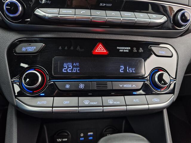 Hyundai IONIQ 1.6 GDi Automaat | Camera | Navi | Clima | Infinity Audio | Apple CarPlay/Android Auto | 16" Velgen | Licht-/Regensensor | PDC | Cruise | LED |