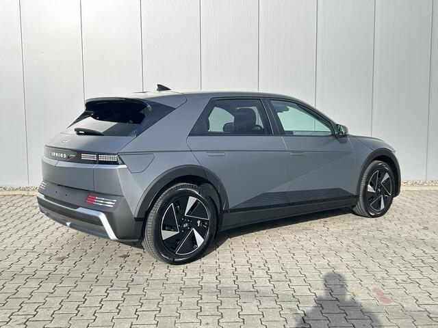 Hyundai IONIQ 5 Connect 84 kWh / Incl. ¤5000,- Wegrijvoordeel / Rijklaarprijs / Direct Leverbaar