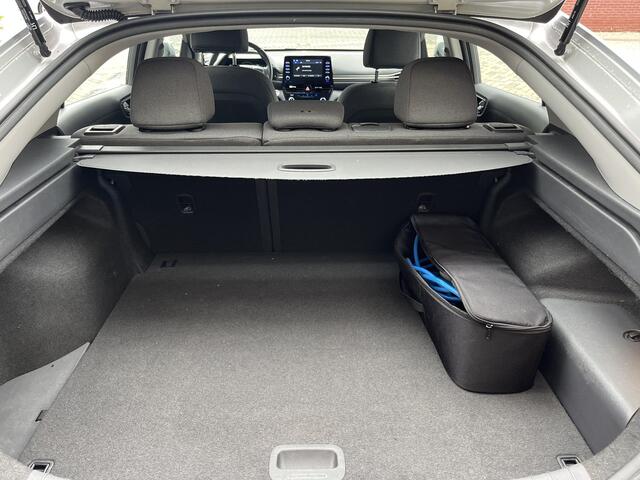 Hyundai IONIQ 1.6 GDi PHEV Premium LED, Camera, Stoel/Stuurverwarming, Dodehoeksensoren